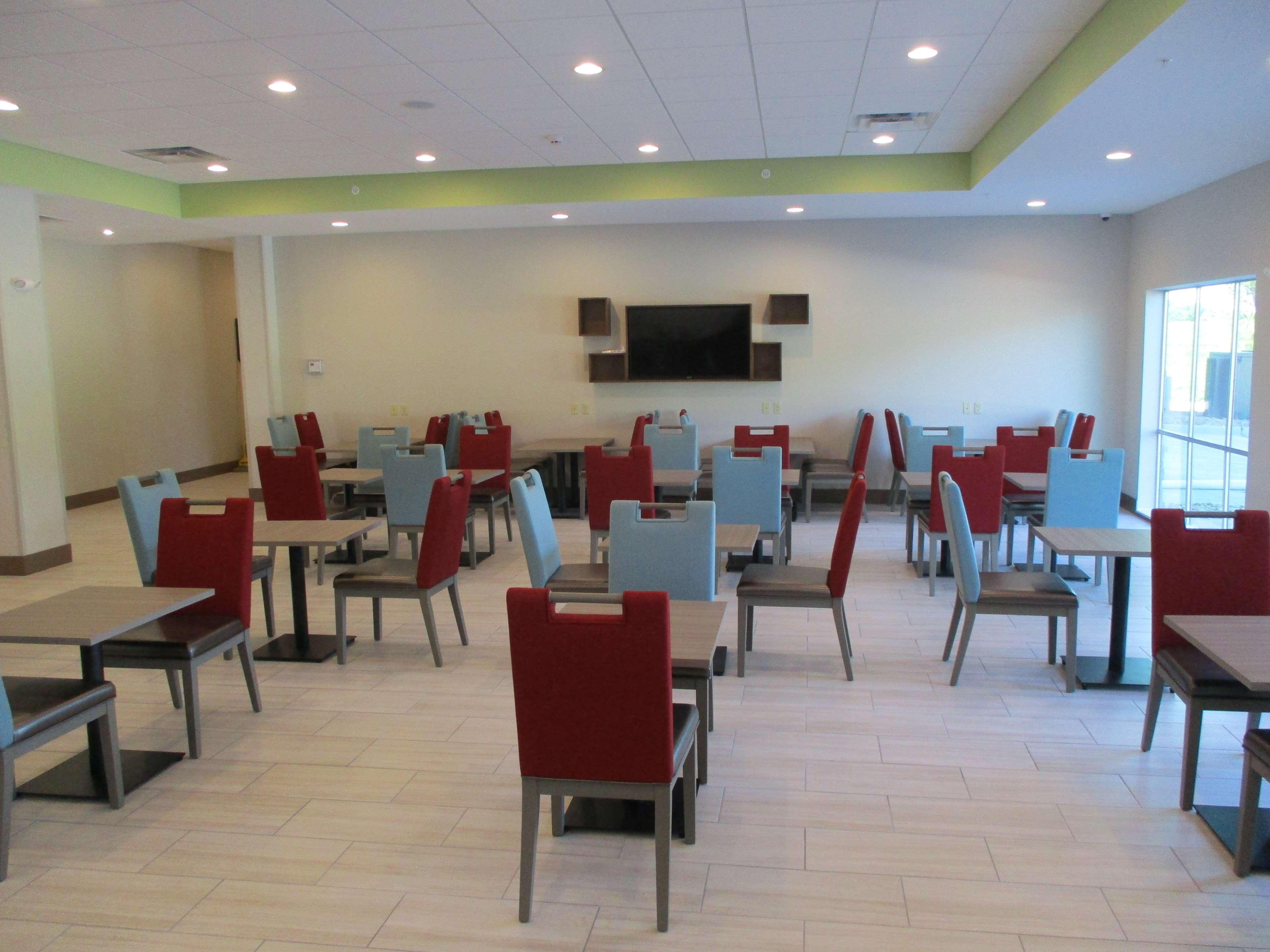 La Quinta Inn & Suites By Wyndham Jackson-Cape Girardeau Exterior photo