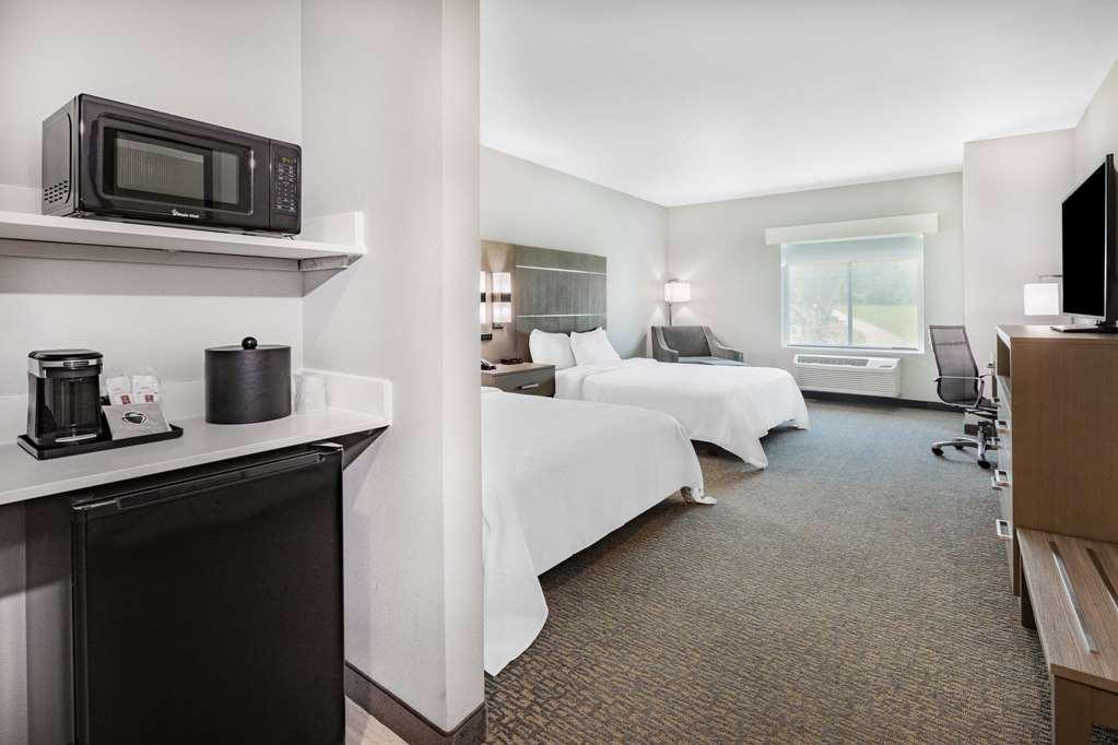 La Quinta Inn & Suites By Wyndham Jackson-Cape Girardeau Room photo